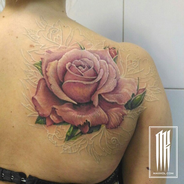 татуировка роза
